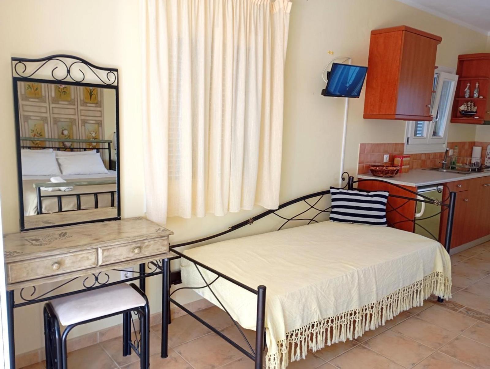 Odysseion Apartments Vathy  Zewnętrze zdjęcie